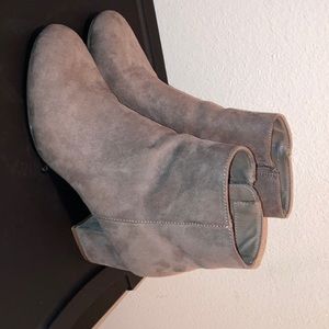 Jean Cut boots